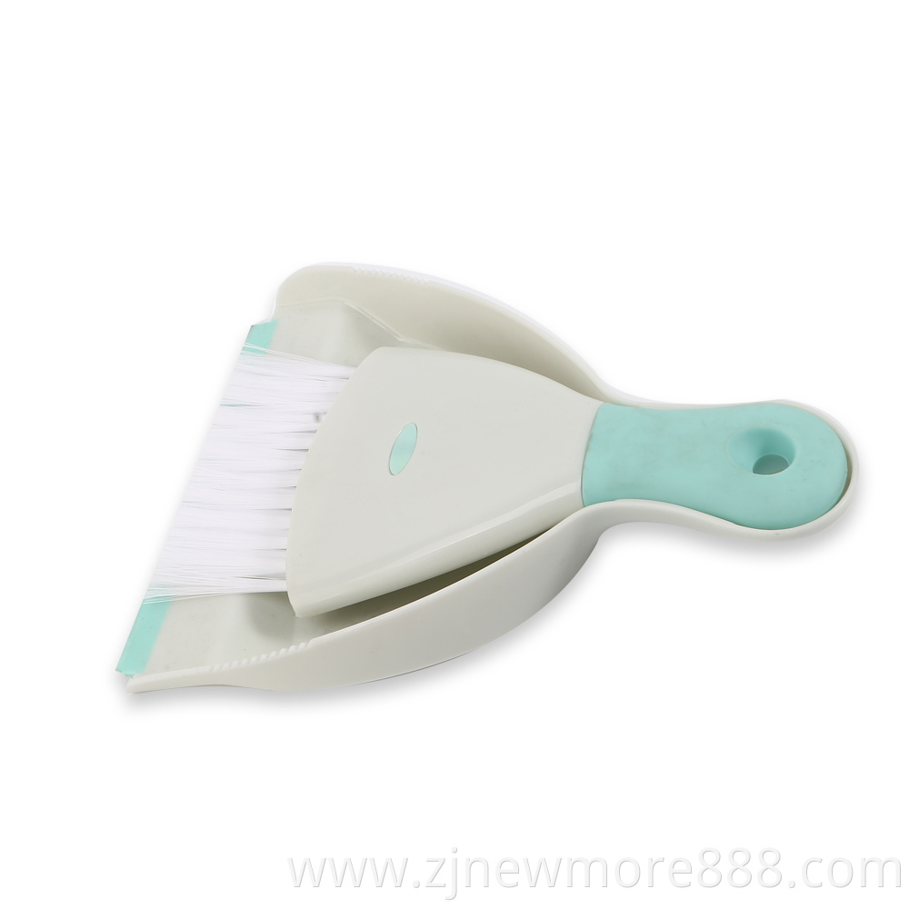 broom and dustpan set with handle